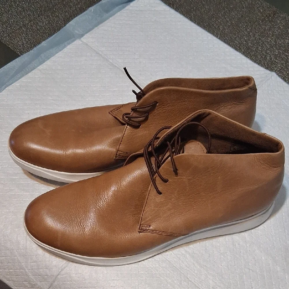 Kenneth Cole Mens Tan Chukka Boots Soft Leather